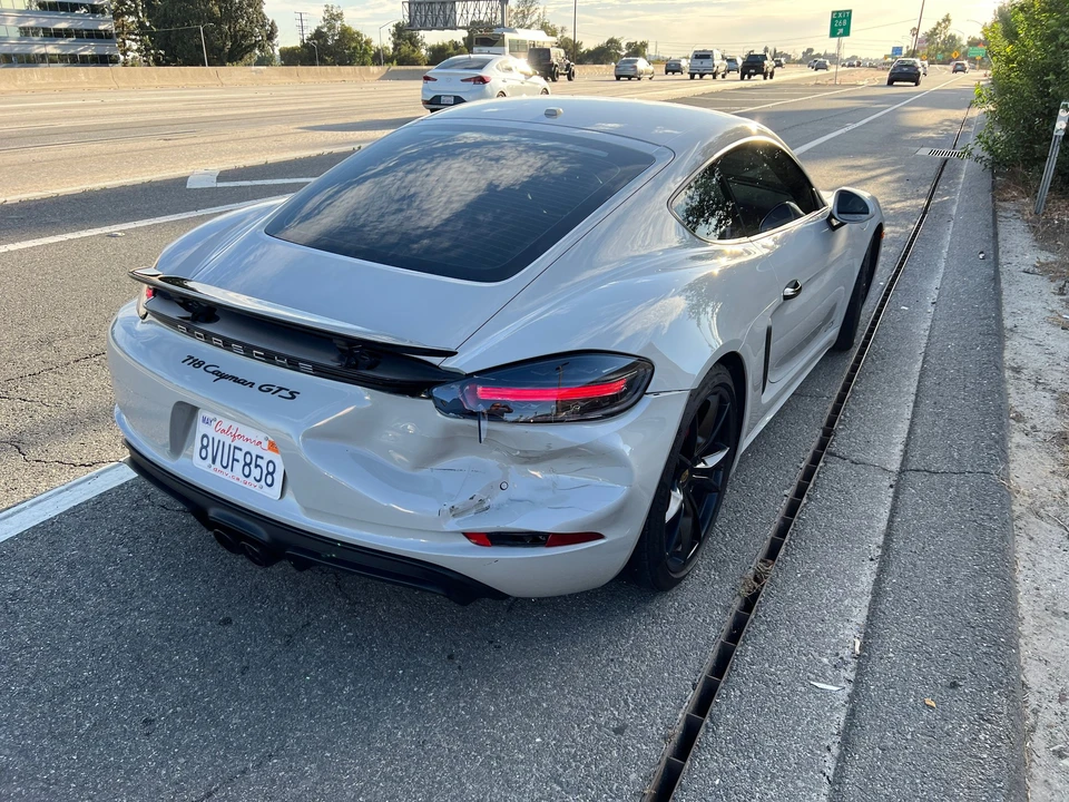 2018 Porsche 718 Cayman - Image 28 of 28