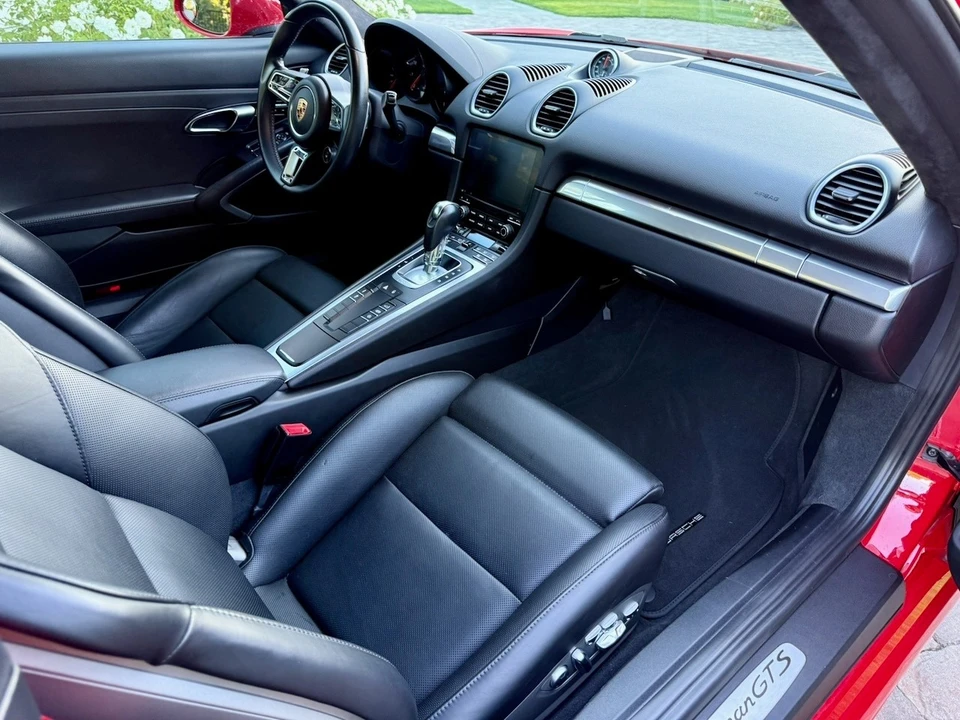 2018 Porsche 718 Cayman GTS - Image 16 of 26