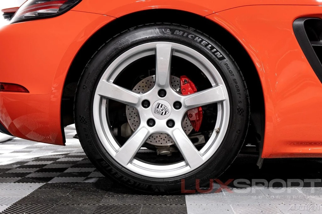 2018 Porsche 718 Cayman S - Image 9 of 24
