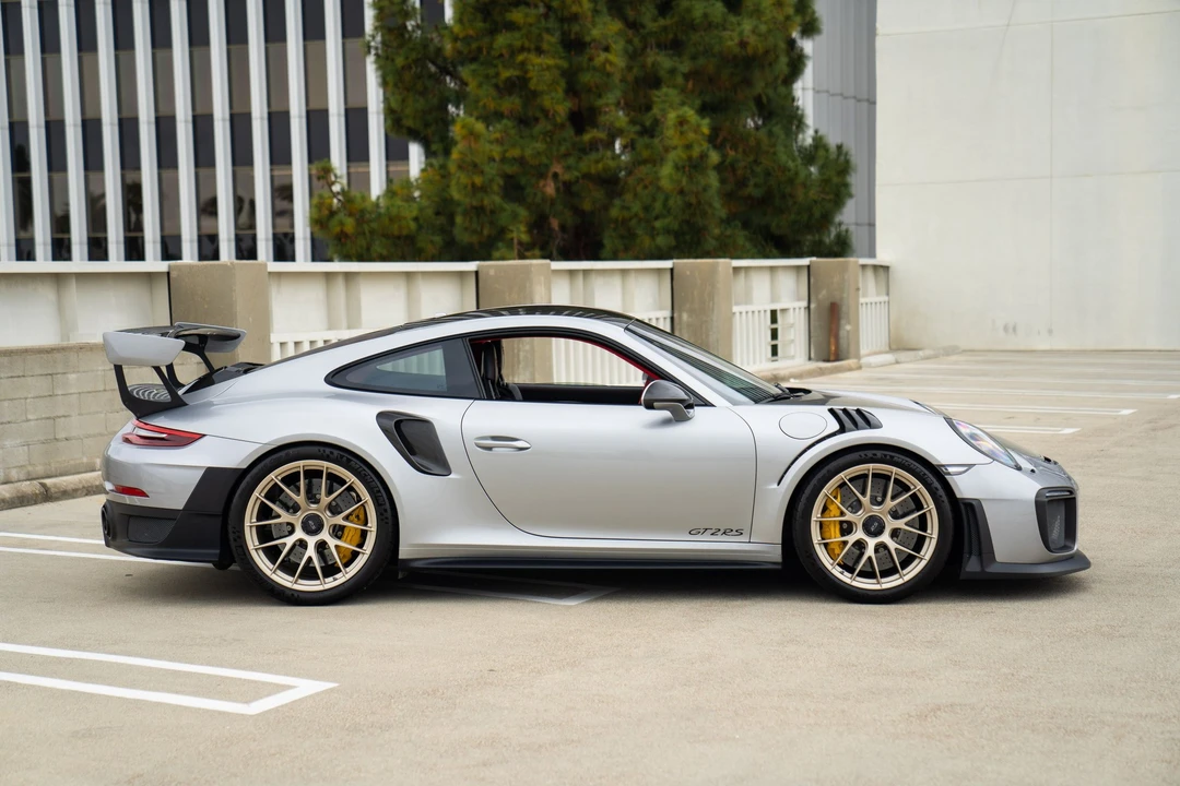 2018 Porsche 991 GT2 RS - Image 27 of 31