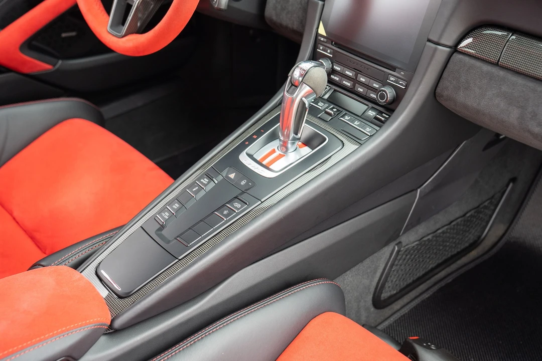 2018 Porsche 991 GT2 RS - Image 11 of 31
