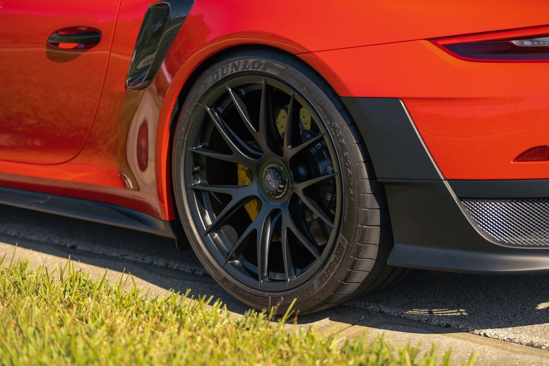 2018 Porsche 991 GT2 RS - Image 13 of 31