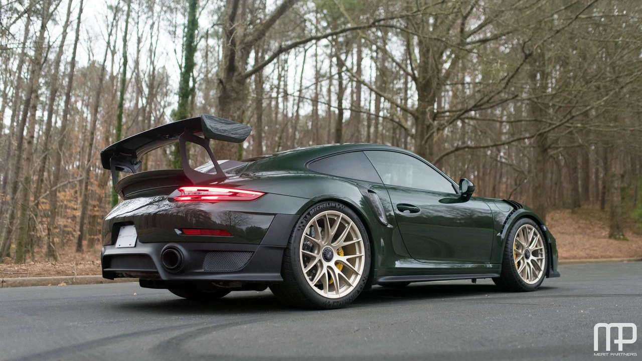 2018 Porsche 991 GT2 RS - Image 15 of 31