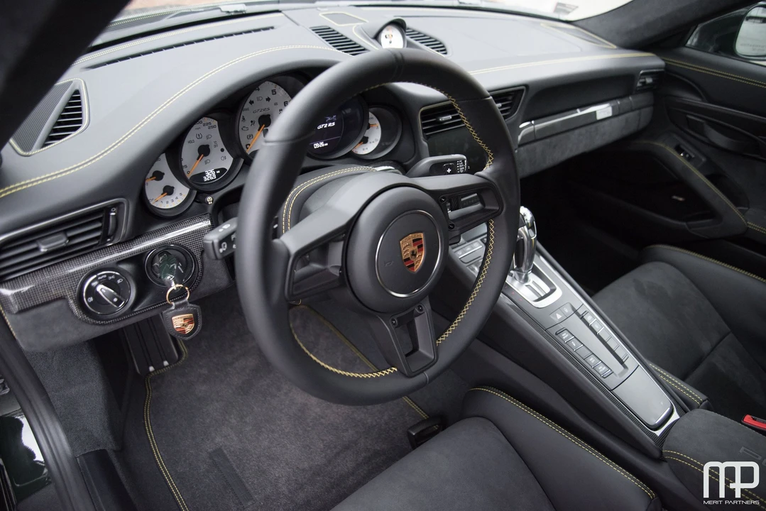 2018 Porsche 991 GT2 RS - Image 23 of 31