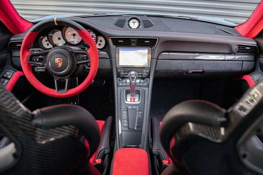 2018 Porsche 991 GT2 RS - Image 9 of 11
