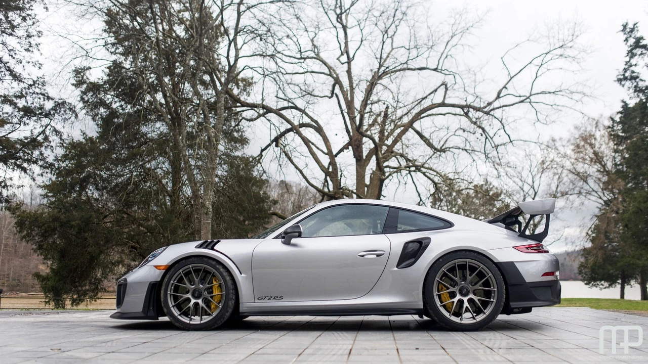 2018 Porsche 991 GT2 RS - Image 8 of 31