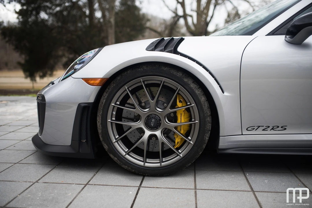 2018 Porsche 991 GT2 RS - Image 9 of 31