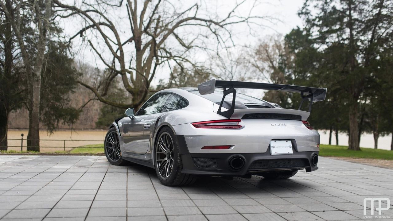 2018 Porsche 991 GT2 RS - Image 11 of 31