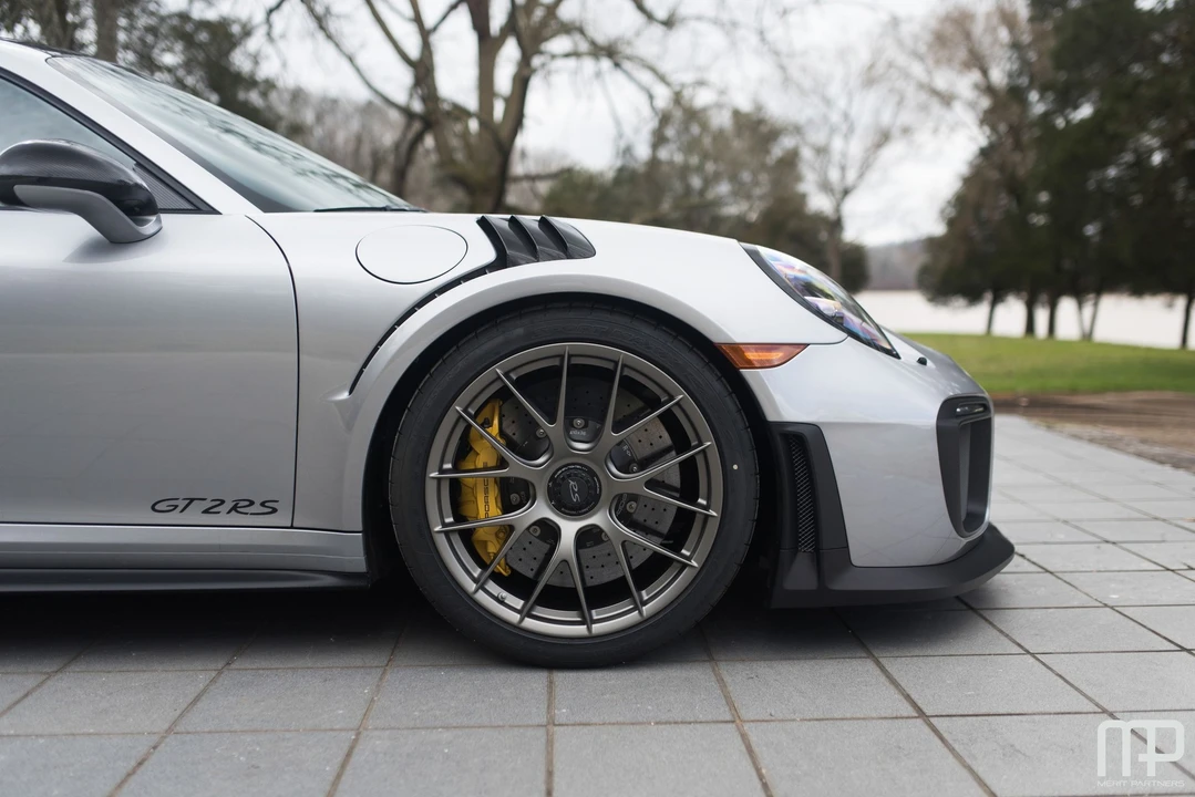 2018 Porsche 991 GT2 RS - Image 17 of 31