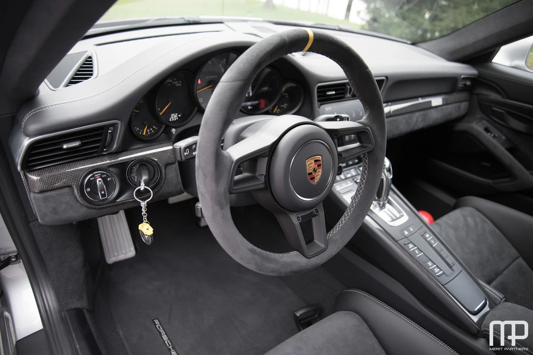 2018 Porsche 991 GT2 RS - Image 22 of 31
