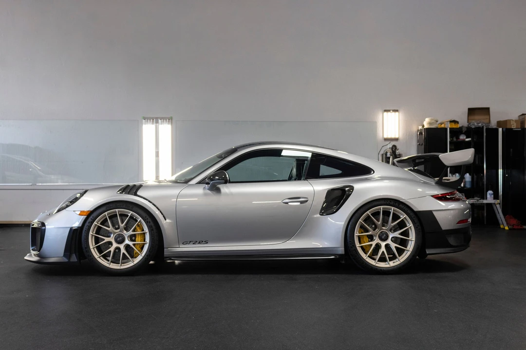 2018 Porsche 991 GT2 RS - Image 4 of 31