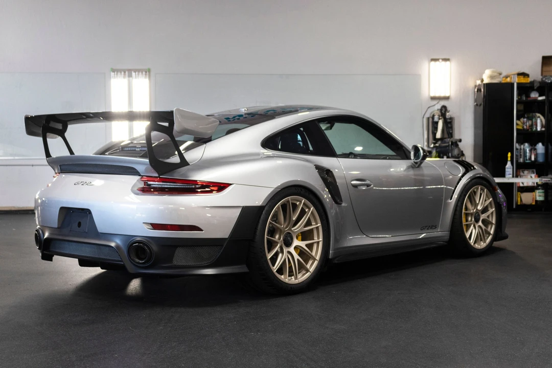 2018 Porsche 991 GT2 RS - Image 7 of 31
