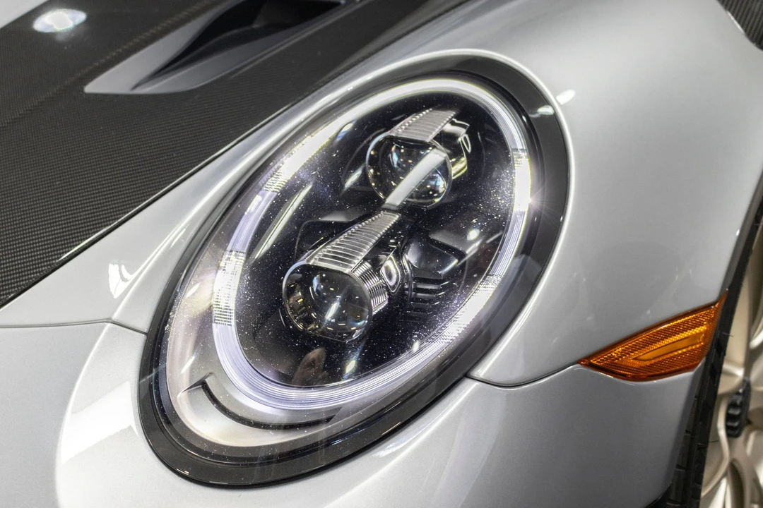 2018 Porsche 991 GT2 RS - Image 12 of 31