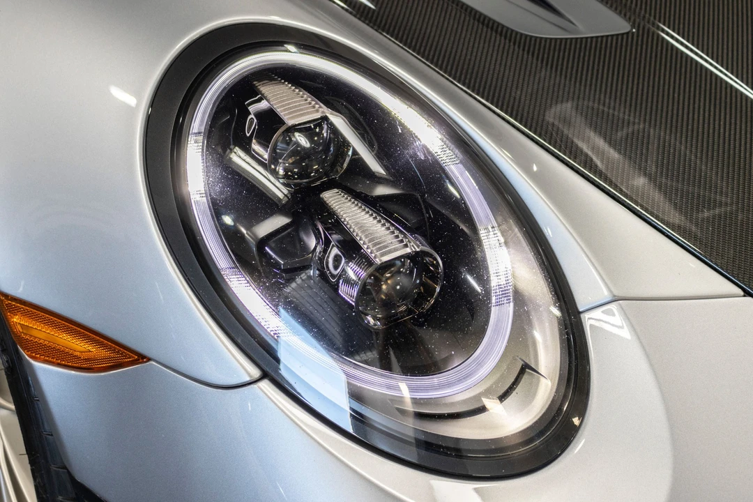 2018 Porsche 991 GT2 RS - Image 13 of 31