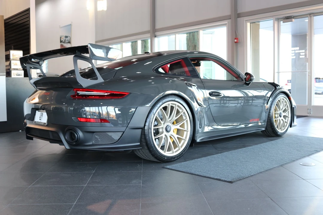 2018 Porsche 991 GT2 RS - Image 16 of 31