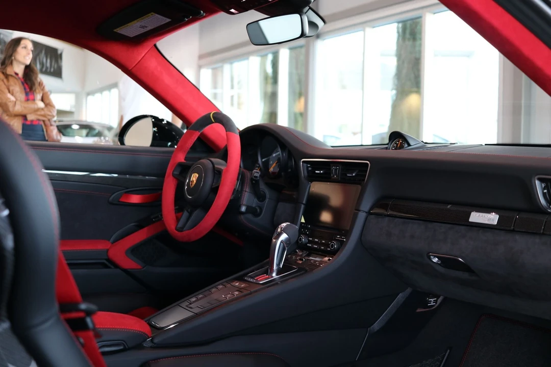 2018 Porsche 991 GT2 RS - Image 27 of 31