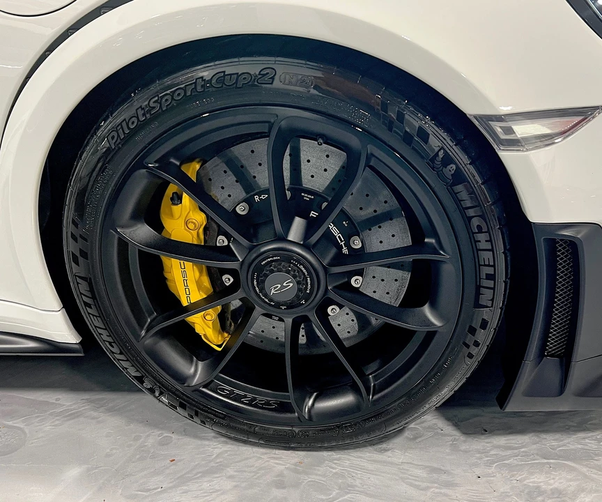 2018 Porsche 991 GT2 RS - Image 9 of 18