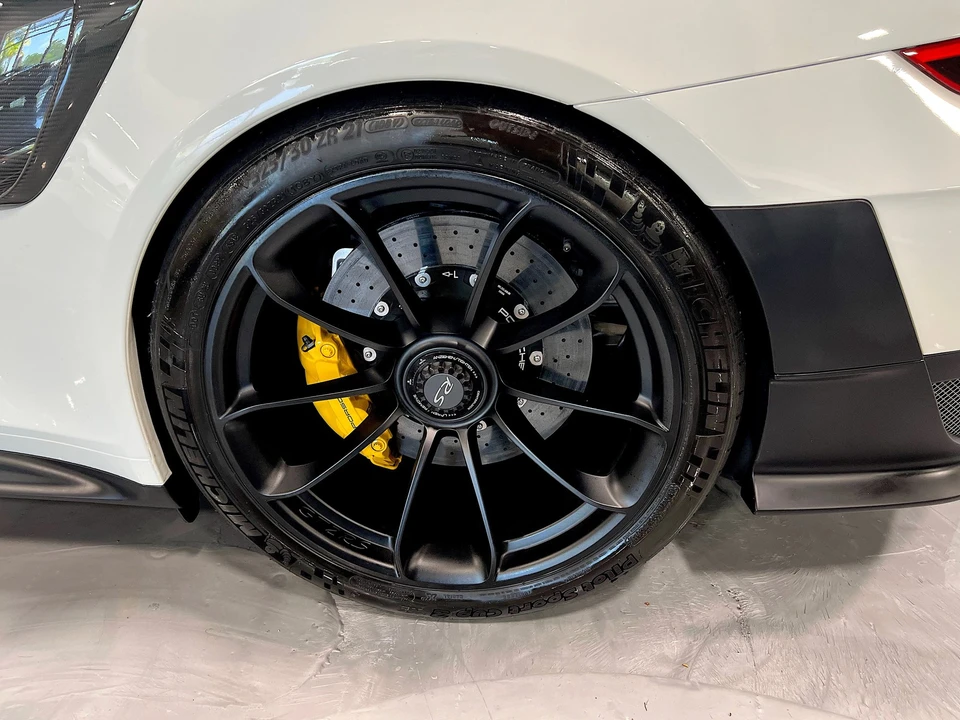 2018 Porsche 991 GT2 RS - Image 11 of 18
