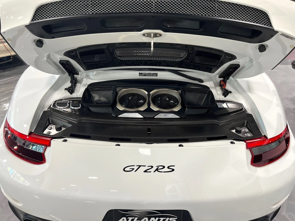 2018 Porsche 991 GT2 RS - Image 17 of 18
