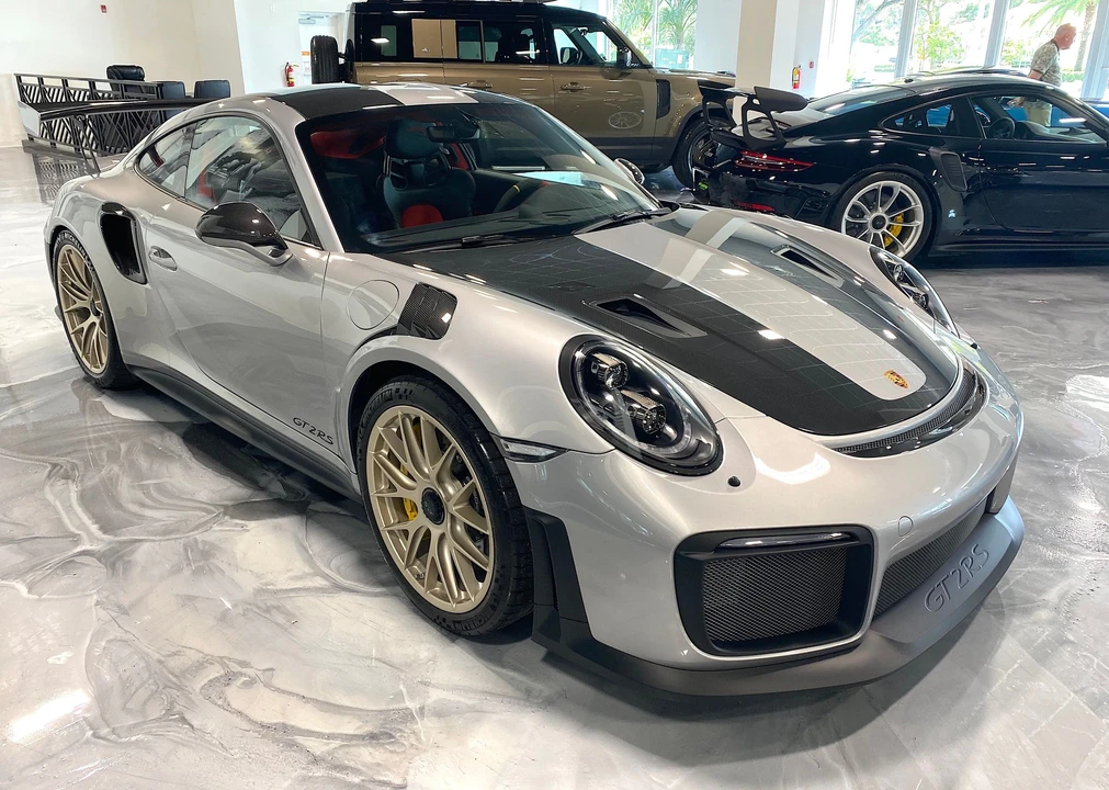 2018 Porsche 991 GT2 RS - Image 7 of 12