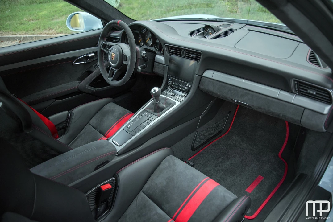 2018 Porsche 991 GT3 - Image 27 of 31
