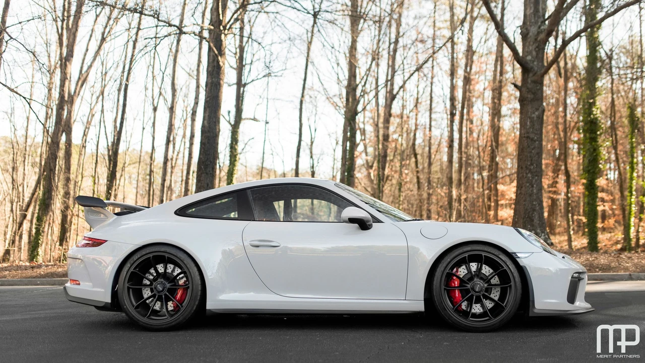 2018 Porsche 991 GT3 - Image 4 of 31