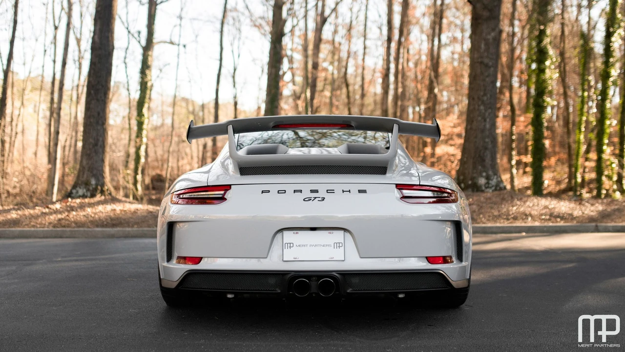 2018 Porsche 991 GT3 - Image 11 of 31