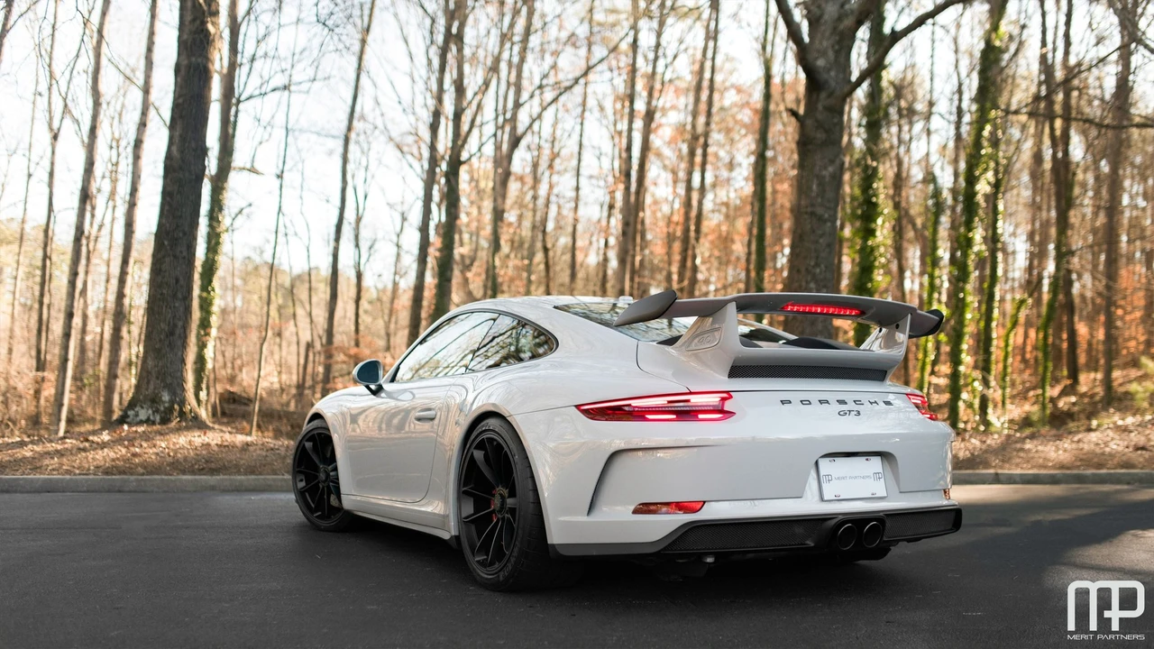 2018 Porsche 991 GT3 - Image 12 of 31