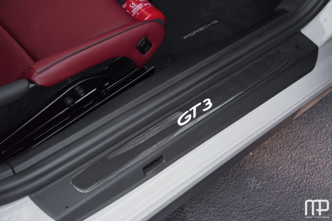 2018 Porsche 991 GT3 - Image 29 of 31