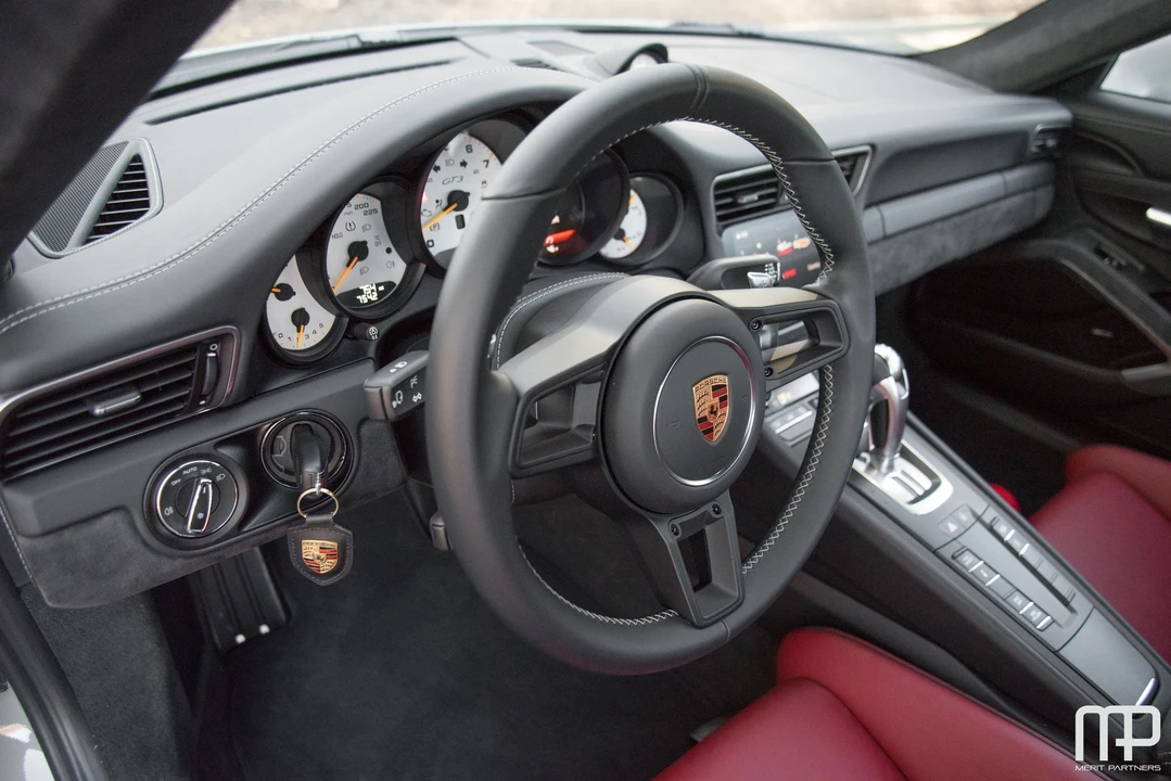 2018 Porsche 991 GT3 - Image 23 of 31