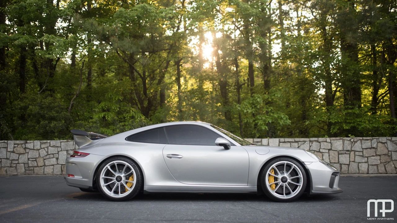 2018 Porsche 991 GT3 - Image 4 of 31