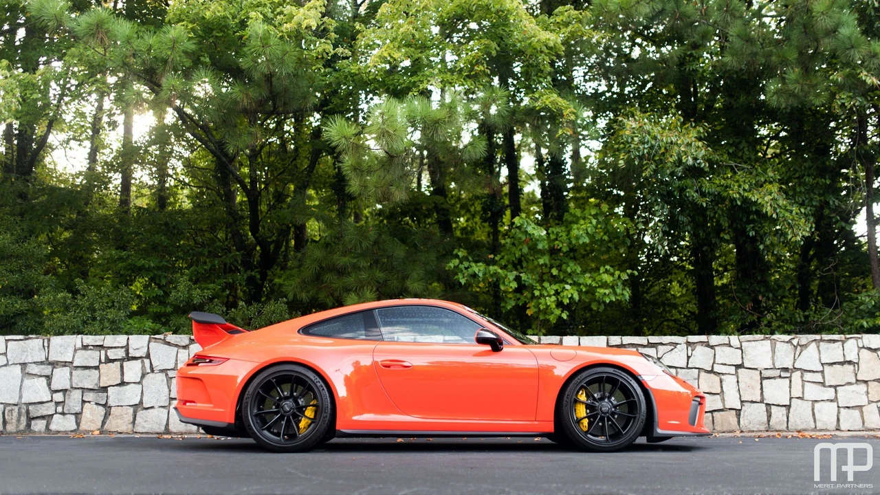 2018 Porsche 991 GT3 - Image 4 of 31