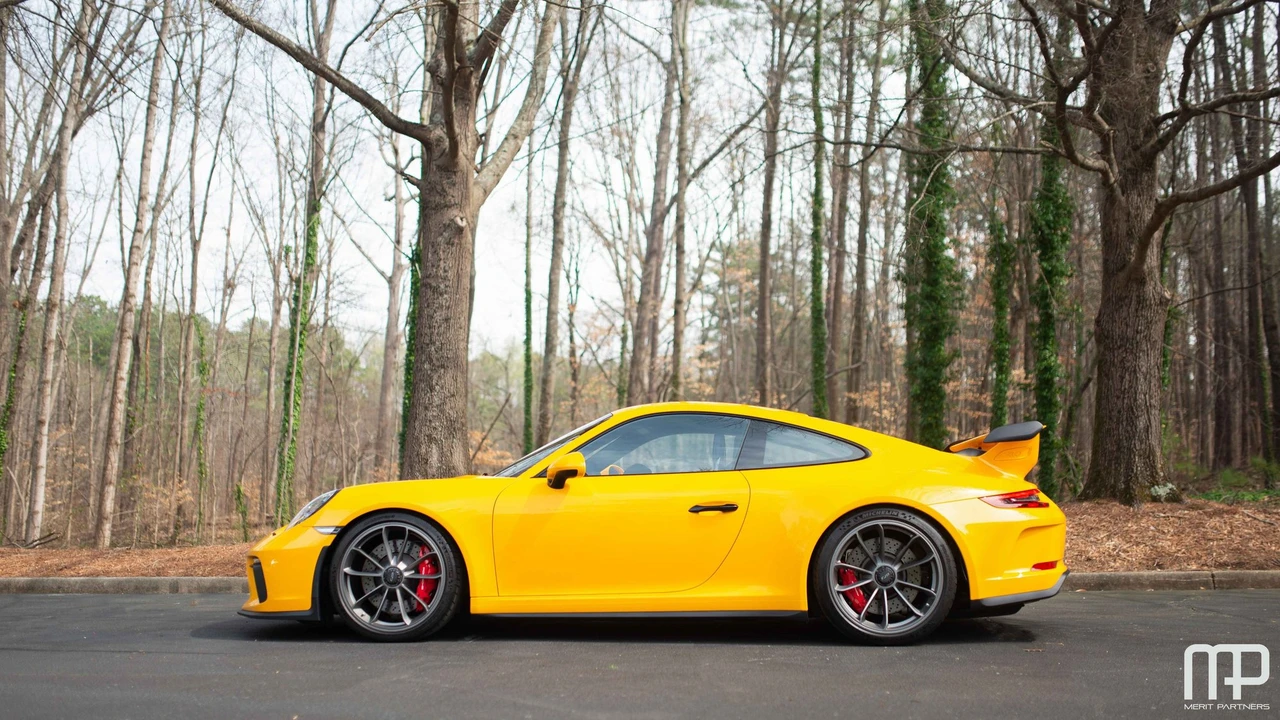 2018 Porsche 991 GT3 - Image 5 of 31
