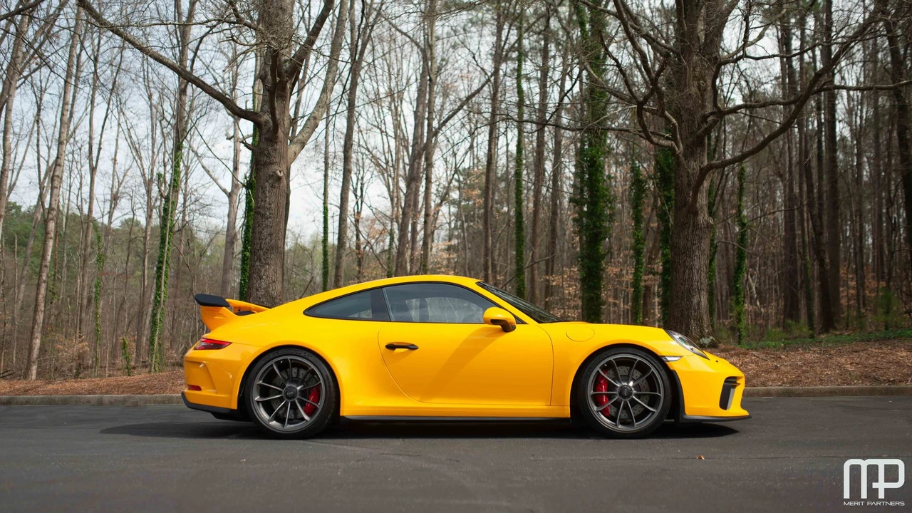 2018 Porsche 991 GT3 - Image 8 of 31