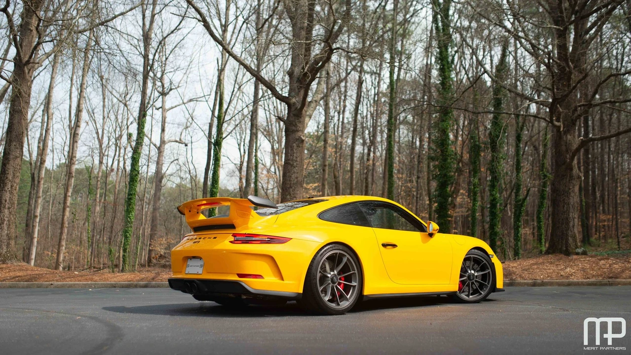2018 Porsche 991 GT3 - Image 11 of 31
