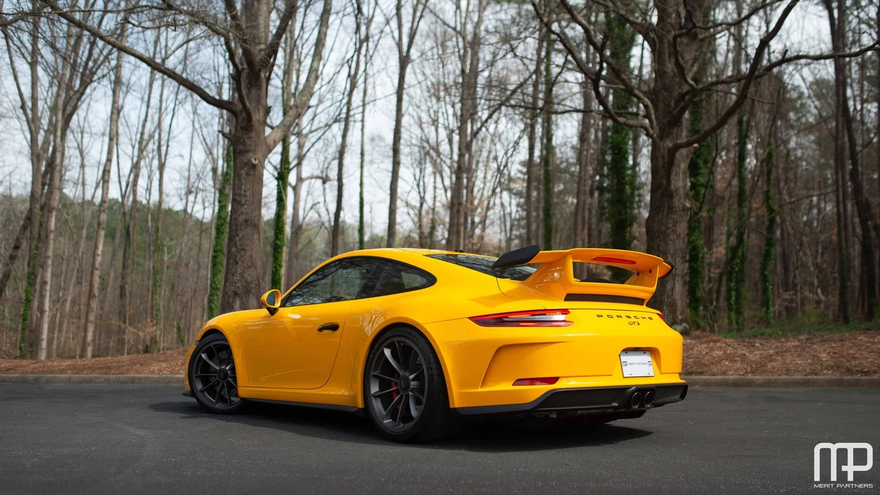2018 Porsche 991 GT3 - Image 15 of 31