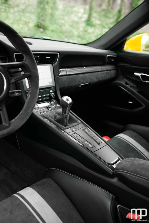 2018 Porsche 991 GT3 - Image 22 of 31