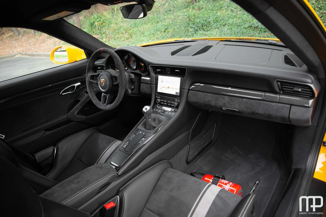 2018 Porsche 991 GT3 - Image 23 of 31