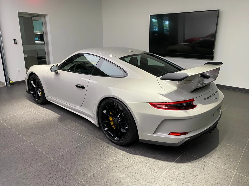 2018 Porsche 991 GT3 - Image 2 of 6