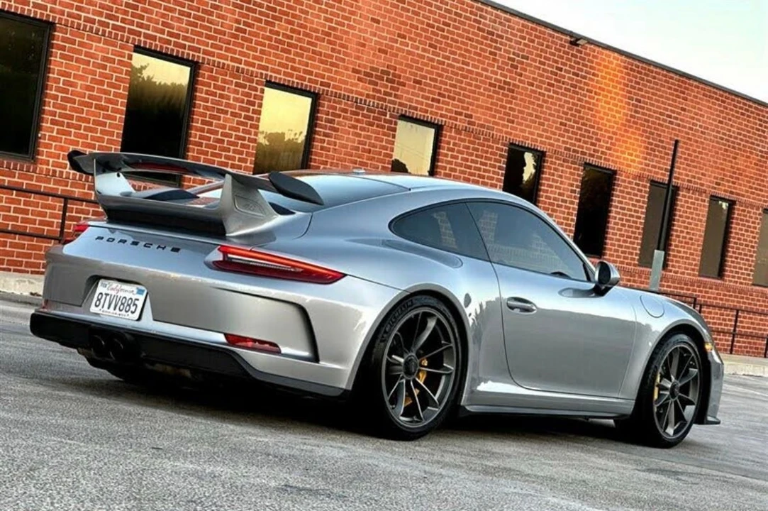 2018 Porsche 991 GT3 - Image 5 of 16