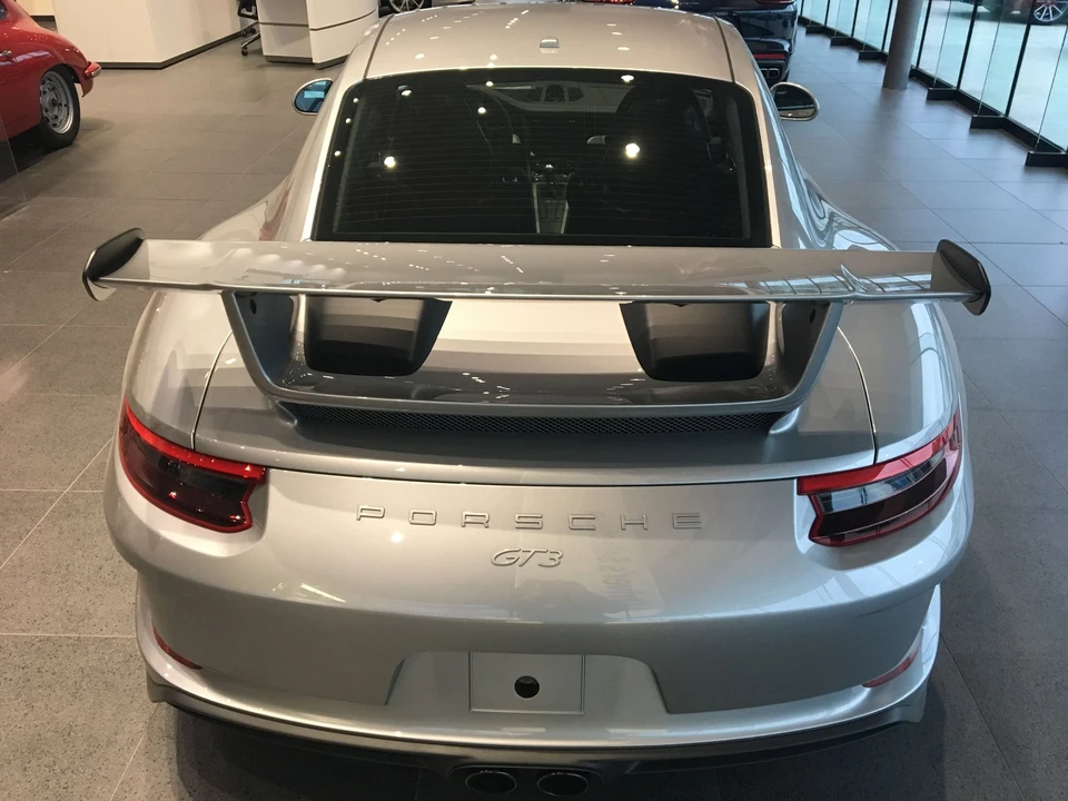 2018 Porsche 991 GT3 - Image 4 of 5