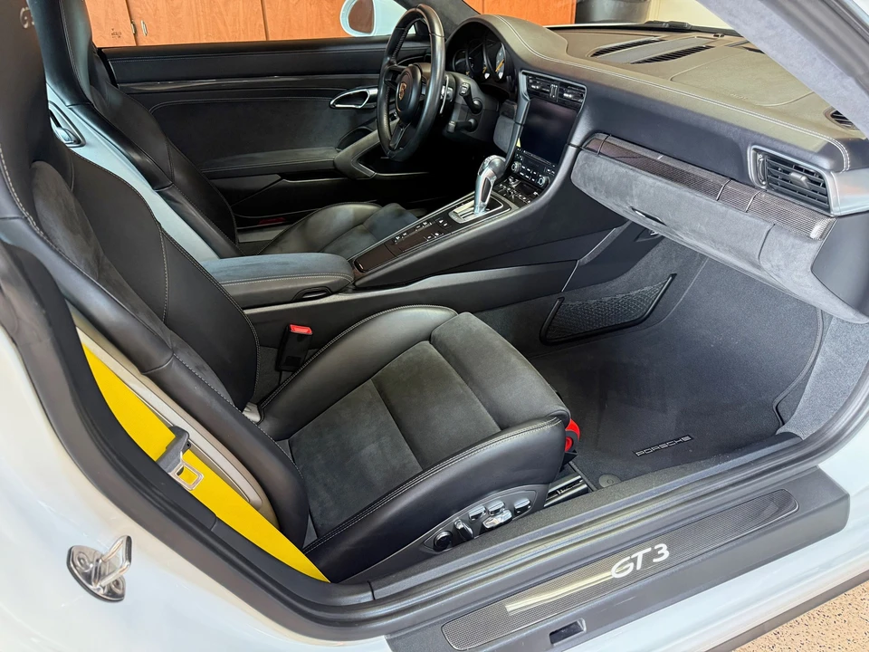 2018 Porsche 991 GT3 - Image 14 of 26