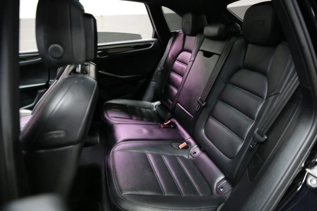 2018 Porsche Macan GTS - Image 12 of 21