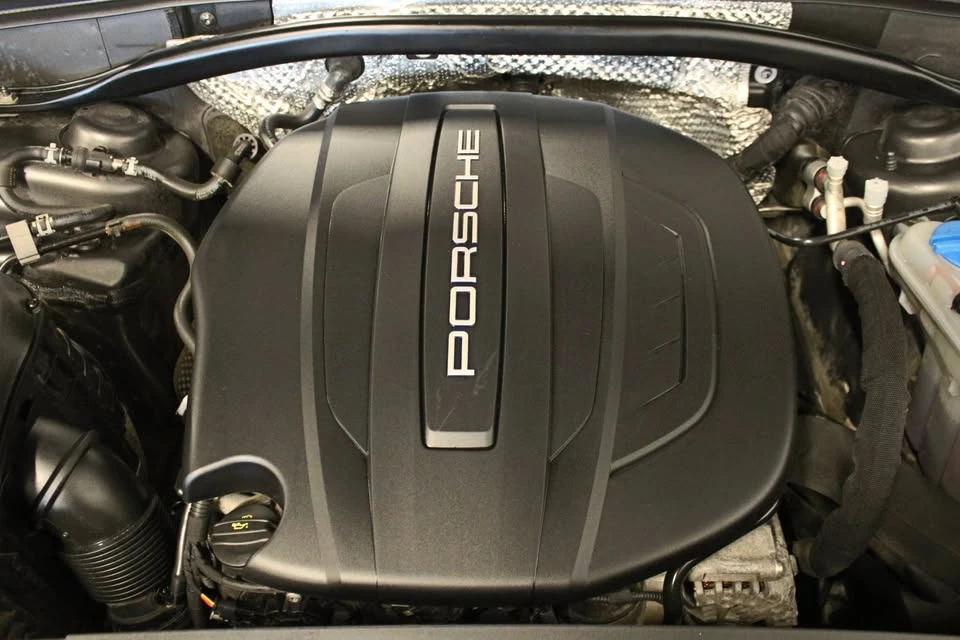 2018 Porsche Macan - Image 11 of 11