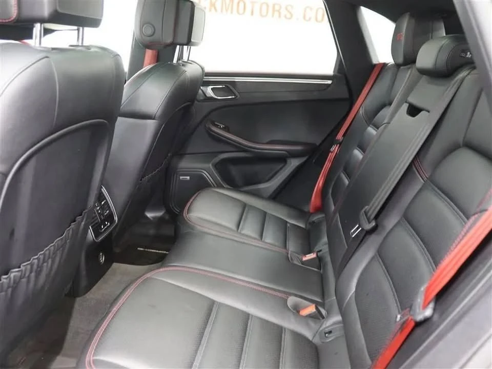 2018 Porsche Macan GTS - Image 11 of 20