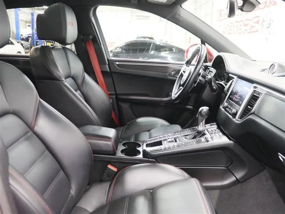2018 Porsche Macan GTS - Image 17 of 20
