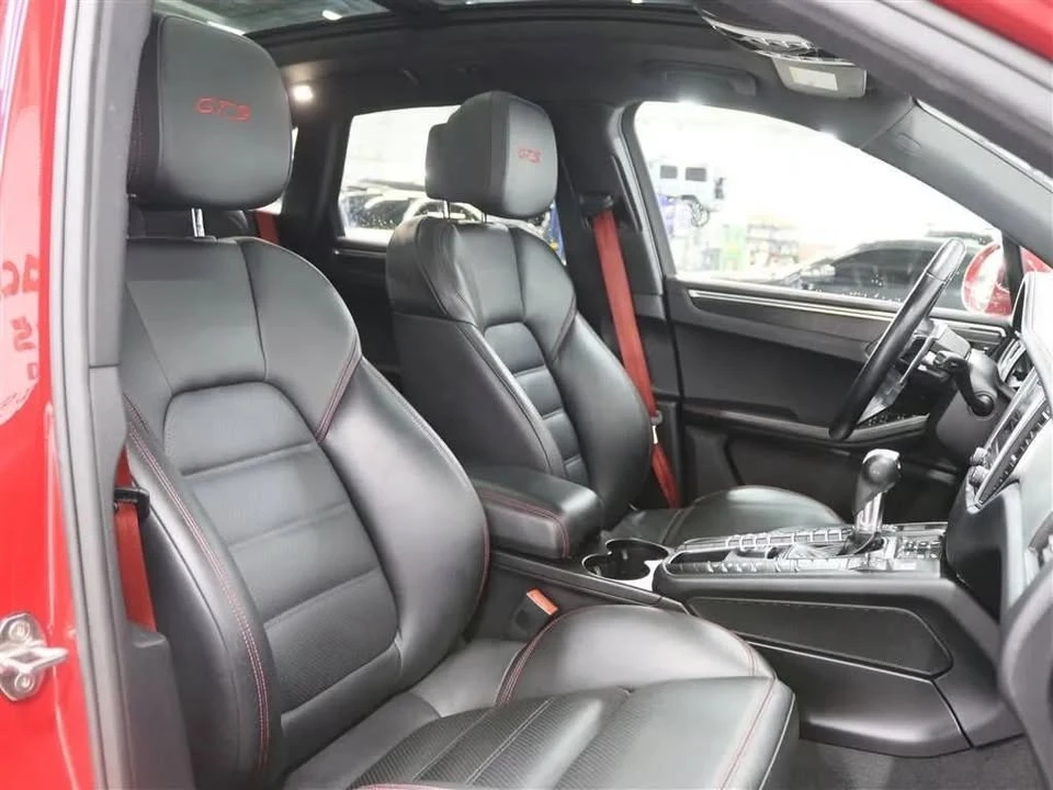 2018 Porsche Macan GTS - Image 16 of 20