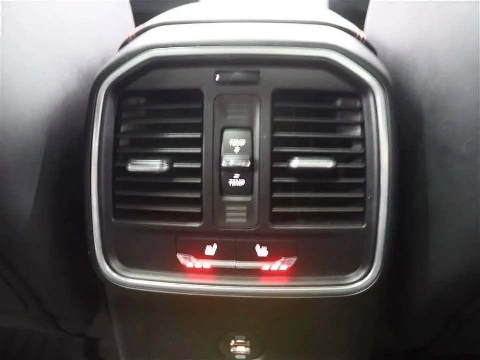 2018 Porsche Macan - Image 9 of 19