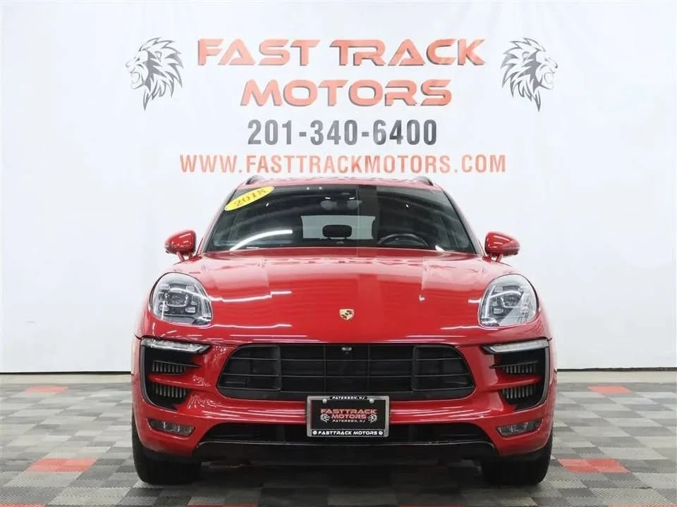 2018 Porsche Macan - Image 2 of 19