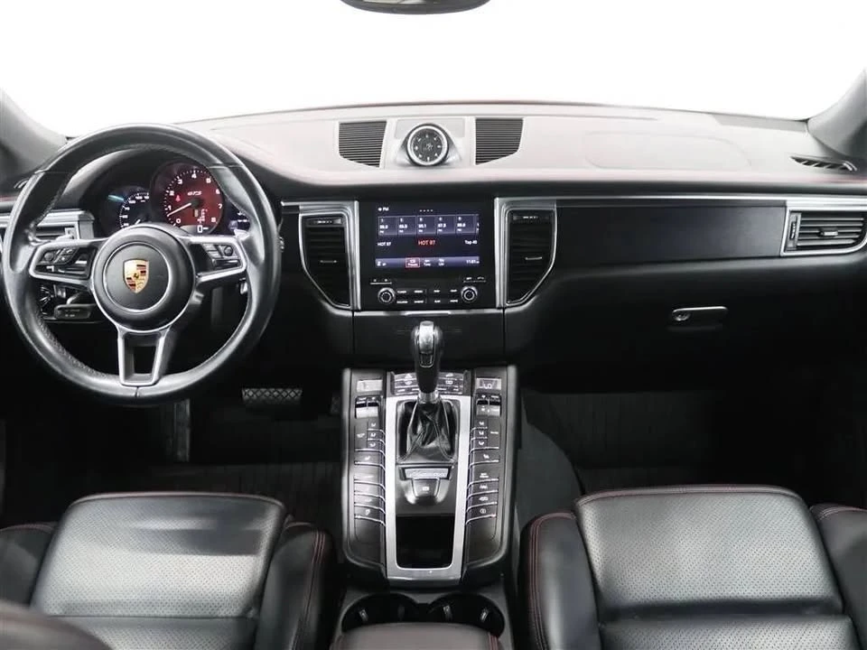 2018 Porsche Macan - Image 10 of 19